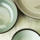 Assiettes et plats céramique Pure green, Serax par Pascale Naessens