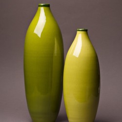 Ensemble Vase bouteille céramique Sud pomme et pistache, Atelier Romain Bernex (2 vases)