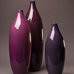 Ensemble Vase bouteille céramique Sud aubergine, framboise et violette, Atelier Romain Bernex (3 vases)