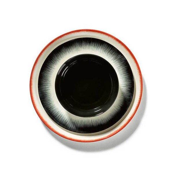 Assiettes porcelaine Serax Dé Ann Demeulemeester 