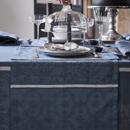 Chemin de table pur lin Armoiries Céruléen, Le Jacquard Français