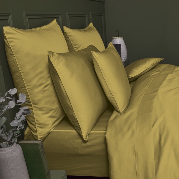Garnier-Thiébaut - Housse de couette unie en satin de coton 120 fils/cm² Ava Curry