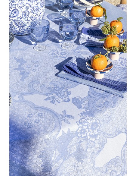Nappe enduite sur mesure Promenade Impériale Lapis, Laize 180cm, Le Jacquard Français