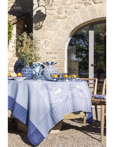 Nappe enduite sur mesure Promenade Impériale Lapis, Laize 180cm, Le Jacquard Français