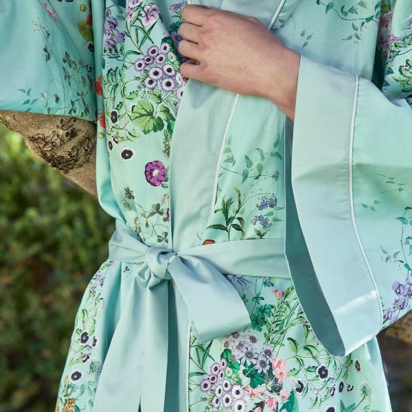 Kimono long imprimé en satin de coton 120 fils/cm² Le Printemps Azur, Garnier-Thiébaut