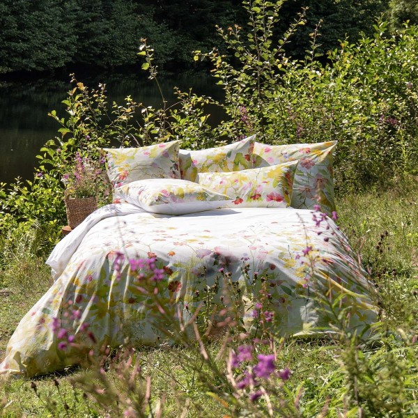 Garnier-Thiébaut - Parure de lit imprimée en percale de coton lavé 80 fils/cm² Souffle fleuri Printemps
