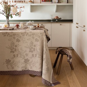 Nappe enduite sur mesure Manor Lane Rosé des prés, laize 180cm, Le Jacquard Français