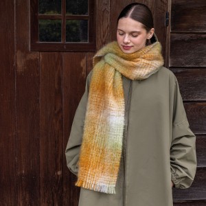Echarpe Mohair Hôtel particulier Marqueterie par Brun de Vian-Tiran, Le Jacquard Français