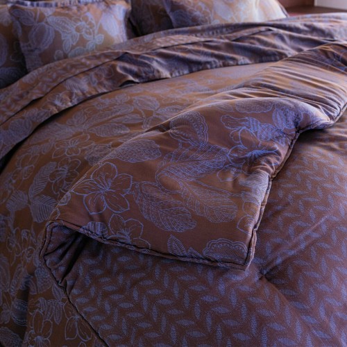 Courtepointe jacquard matelassé réversible coton Sulawesi Terre indigo , Le Jacquard Français