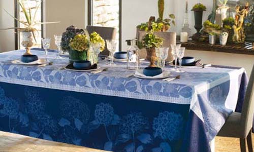 Nappe fleurie design